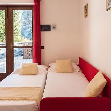 Lanterna Apartments Chiesa in Valmalenco Exterior foto