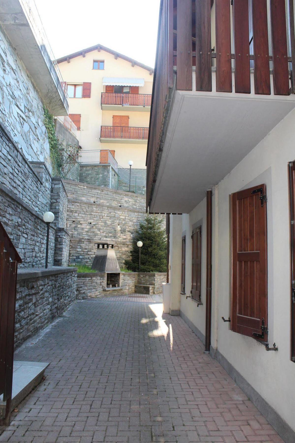 Lanterna Apartments Chiesa in Valmalenco Exterior foto